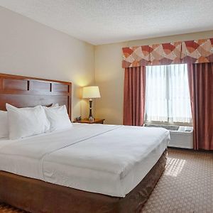 King Suite Mobility accessible